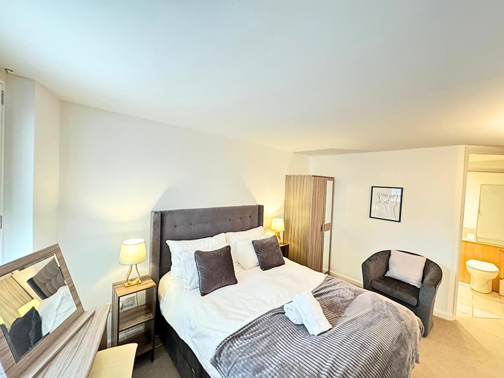 The Heart Of Kensington Mews - 3 Bedrooms House-Private Entrance-Hyde Park Walk Away-Green Park 9 Minutes Underground- The Best Of London With Glamour Of Kensington Bagian luar foto